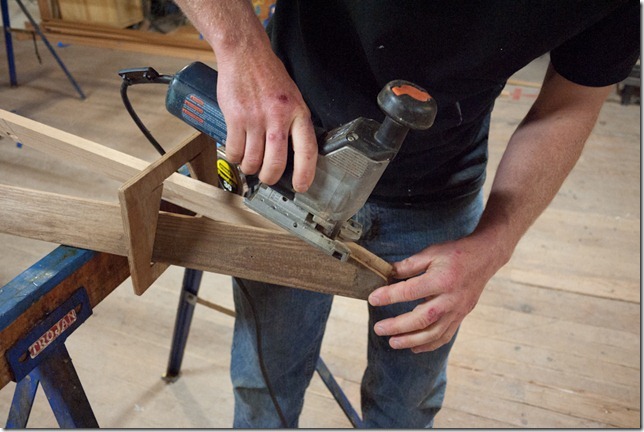 Using a jigsaw to miter the ends of the gunnels Using a jigsaw to miter the ends of the gunnels
